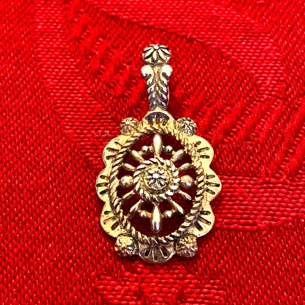 Carolyn Pollock Silver Oval Pendant